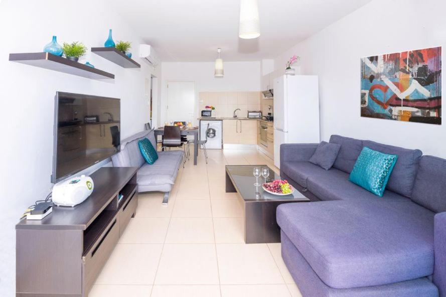 Laila - Coralli Beachfront Apartment Protaras Eksteriør bilde