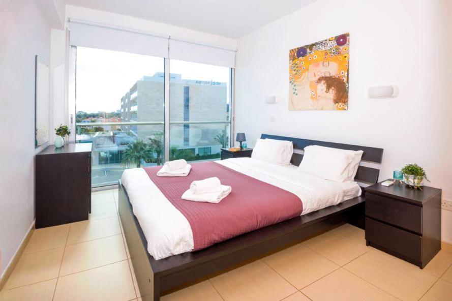 Laila - Coralli Beachfront Apartment Protaras Eksteriør bilde